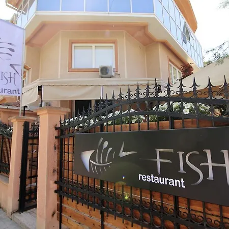 Aristocrat & Fish Restaurant