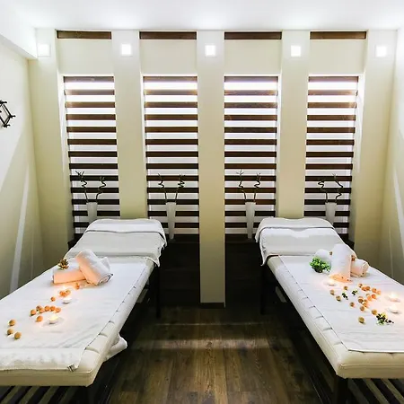 Aristocrat & Fish Restaurant מלון סקופיה