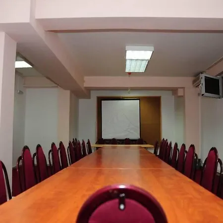 Aristocrat & Fish Restaurant 3* סקופיה