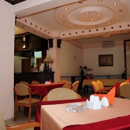 Aristocrat & Fish Restaurant 3*