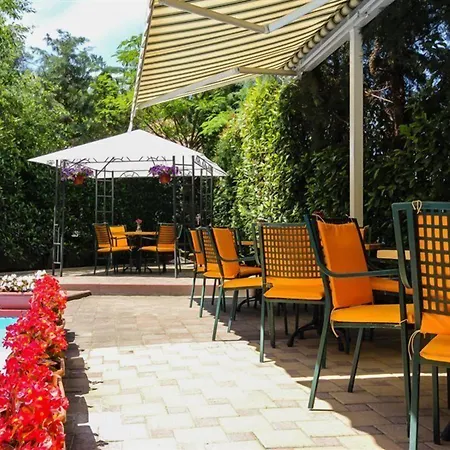 Aristocrat & Fish Restaurant 3* סקופיה