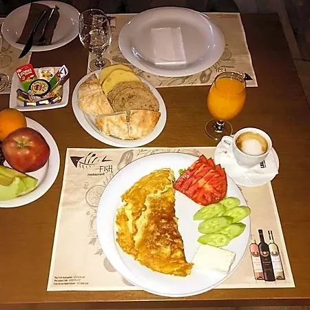 Aristocrat & Fish Restaurant Hotel Skopje