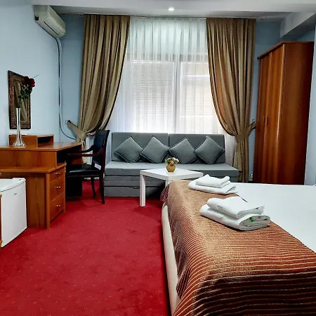 Aristocrat & Fish Restaurant מלון סקופיה