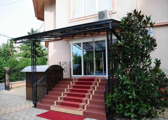 Aristocrat & Fish Restaurant 3*