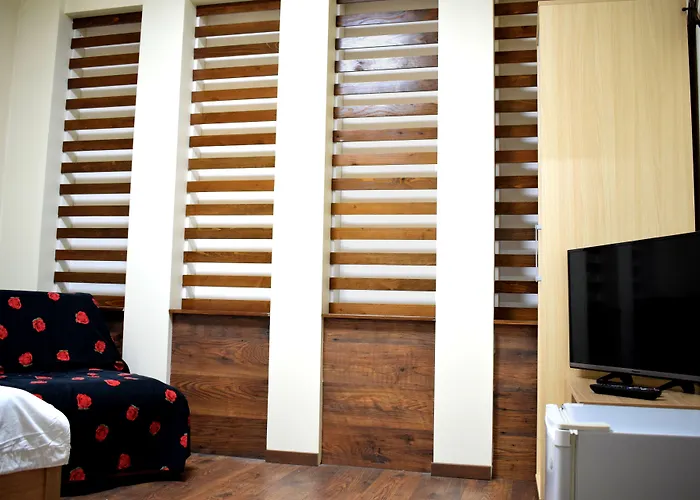 Отель Aristocrat & Fish Restaurant Скопье