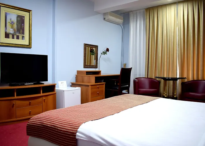 Aristocrat & Fish Restaurant