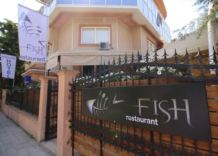 Aristocrat & Fish Restaurant Отель