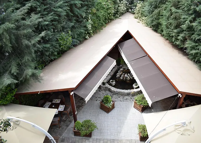 Aristocrat & Fish Restaurant Отель Скопье