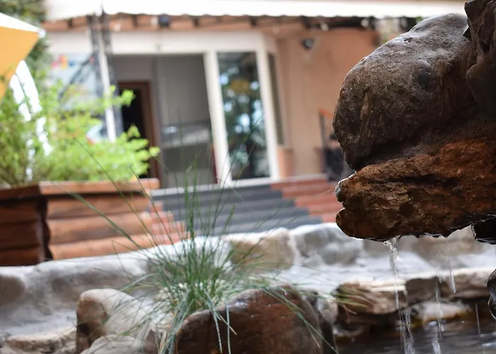 Отель Aristocrat & Fish Restaurant Скопье