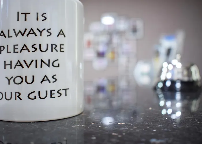 Отель Aristocrat & Fish Restaurant Скопье