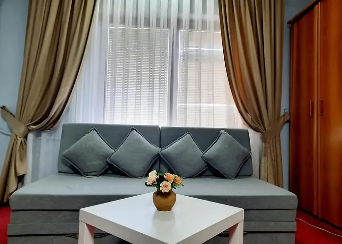 Aristocrat & Fish Restaurant Отель